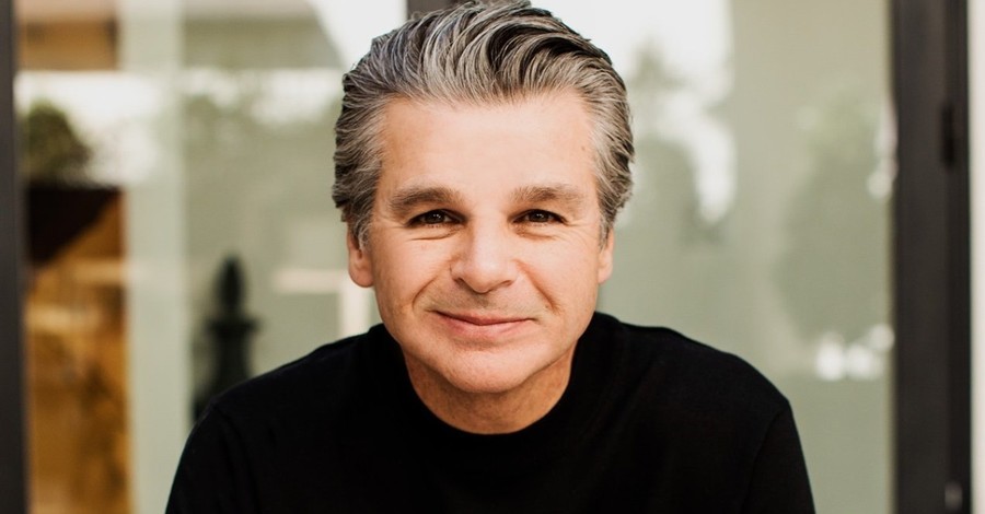 Pastor Jentezen Franklin Calls for National 21-Day Fast over America's Future