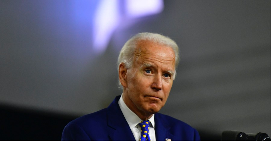 46 Percent of White Evangelicals Backing Biden Say Their Close Friends Are Voting for Trump