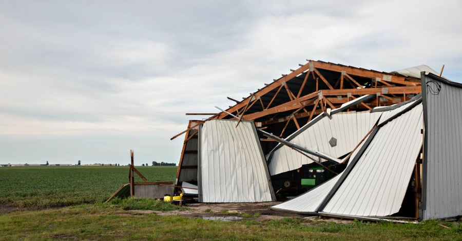 Trump Sends Relief, Prayers to Iowa following Derecho Storm That Left 4 Dead