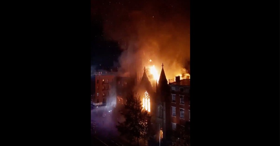 Middle Collegiate Church, A fire destroys Middle Collegiate Church and damages New York Liberty Bell