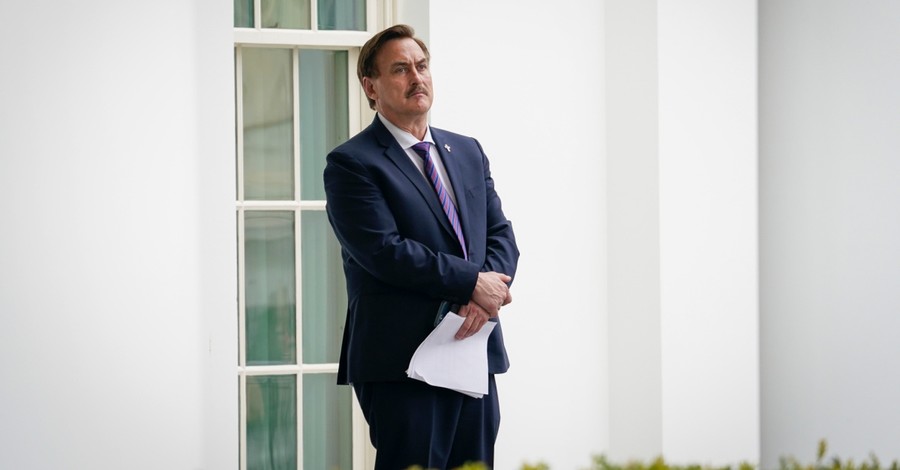 'We've Got to Get Our Voices Back,' MyPillow CEO Mike Lindell to Launch Own Social Media Platform amid Censorship