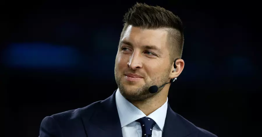 Money and Fame Are 'Not Going to Satisfy You,' Tim Tebow Tells Graduates general chat room details picture