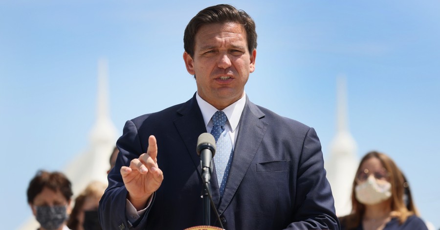Ron DeSantis, DeSantis says he will pardon anyone in the state arrested for violating COVID-19 restrictions