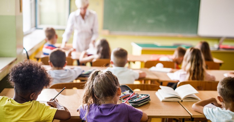 Washington School Punishes 2nd Grader for Sharing the Gospel with Classmates on the Playground