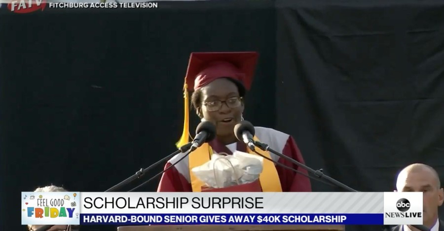 <p>God 'Will Take Me the Rest of the Way': Connecticut Graduate Turns Down $40,000 College Scholarship so Students in Need Can Have It</p>