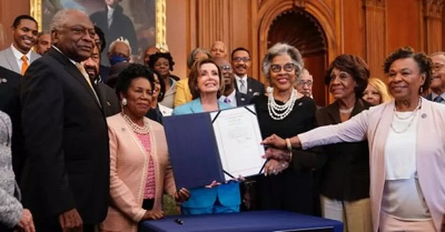 Congress Votes to Make Juneteenth a Federal Holiday