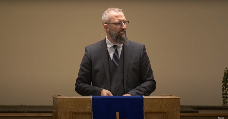 Canadian Pastor, Freed from Jail, Tells Church: 'Don't Fear Men,' 'Fear God'