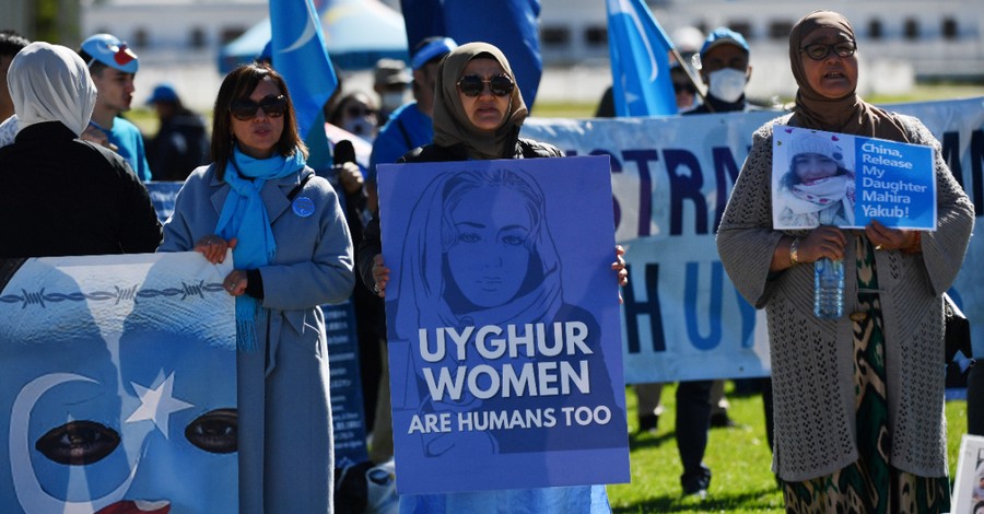 Uyghur Woman Shares Her Harrowing Experience in a Chinese Concentration Camp at International Religious Freedom Summit