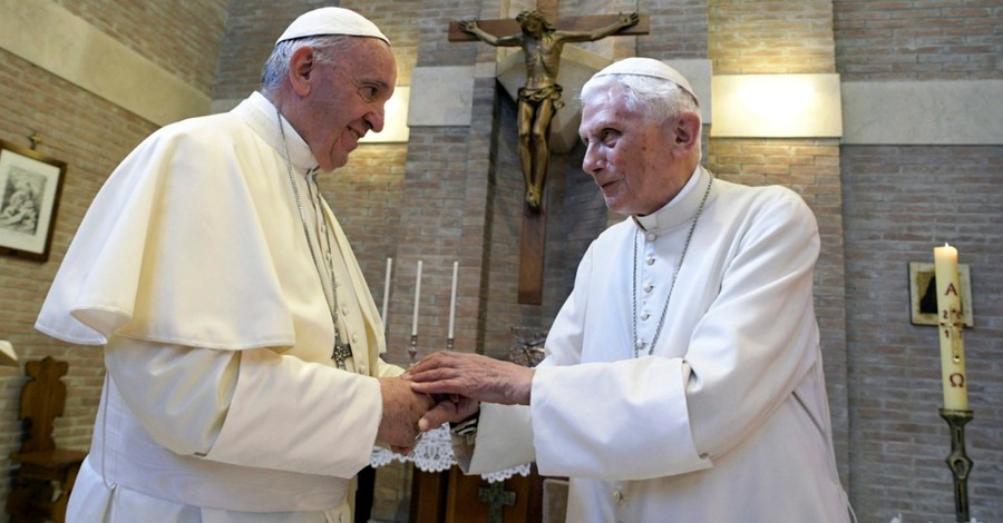 Pope Benedict XVI Dies at Age 95