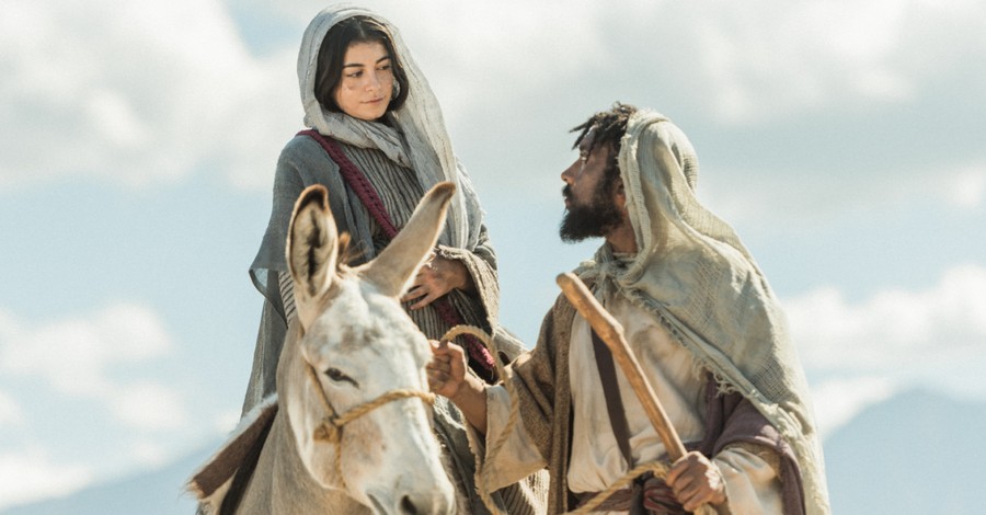 <em>The Chosen</em> Christmas Film Opens No. 1 in America, Finishes Top 5 for Weekend