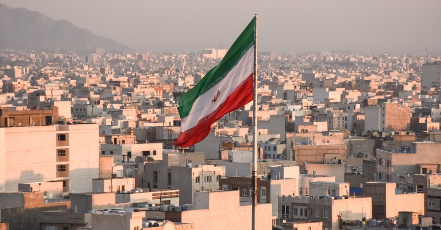Iranian flag, Iran nuclear talks start back up