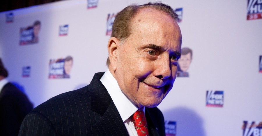 Former Senator, WWII Veteran, Presidential Nominee Bob Dole Dead at 98