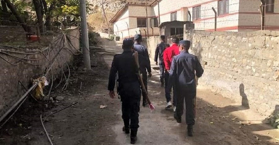 People walking in Nepal, Pastor in Nepal is sentenced to prison under proselytism law