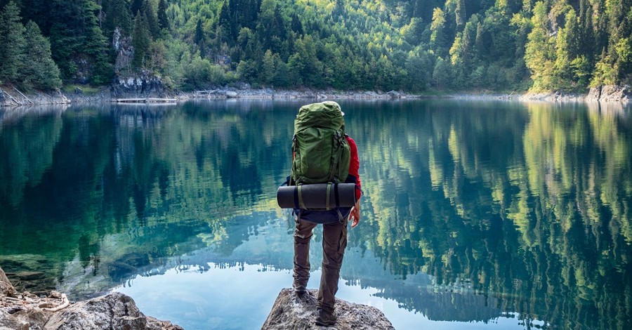 4 Ways Singleness Is Harder Than Marriage (And 4 Helpful Tips!)