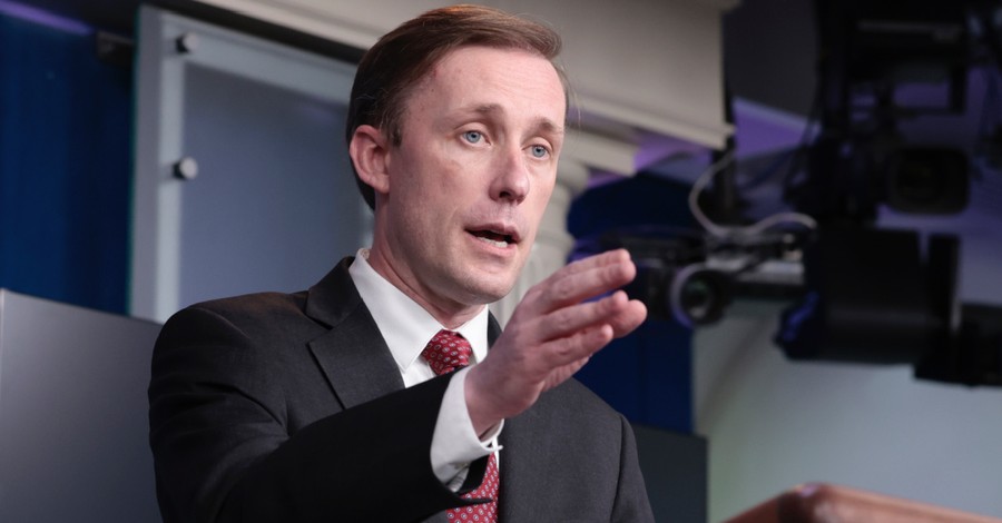 White House Official Warns There Is a 'Very Distinct' Possibility Russia Will Attack Ukraine