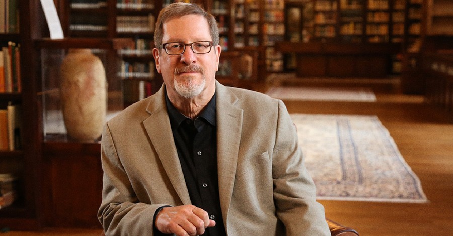 Lee Strobel Answers ‘Is God Real’ in Exclusive Interview on His Newest Book