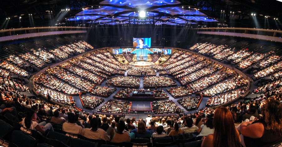 Abortion Rights Activists Disrupt Service at Joel Osteen's Lakewood Church