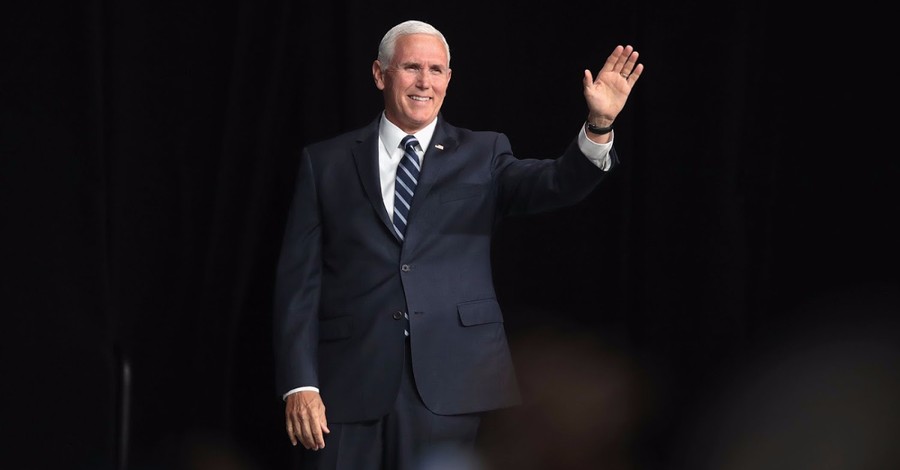 Mike Pence Tells Church: 'Hold Fast' to Jesus, Prayer During 'These Challenging Times'