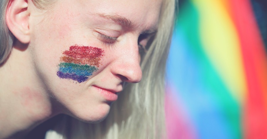 Alabama Senate Passes Bill Banning Minors from Receiving Transgender Treatments