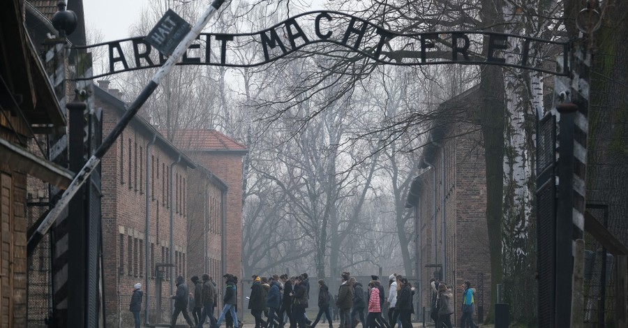 Holocaust Remembrance Day and the Fight against Antisemitism
