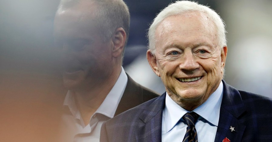 Jerry Jones Brought His Superyacht to the Super Bowl: Cultural Divisions and the Persuasive Power of Courage