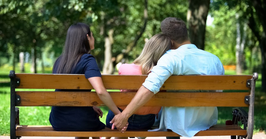 Harvard Law Today Promotes Polyamory Legalization: 'It Just Means There Is More Love in the World'
