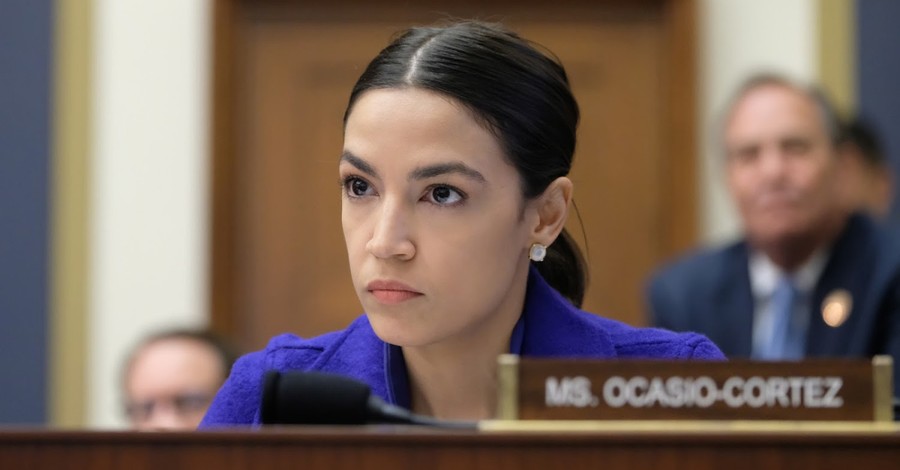 AOC Blasts Democrat for Backing Israel and Condemning Hamas: 'Utterly Shameful'