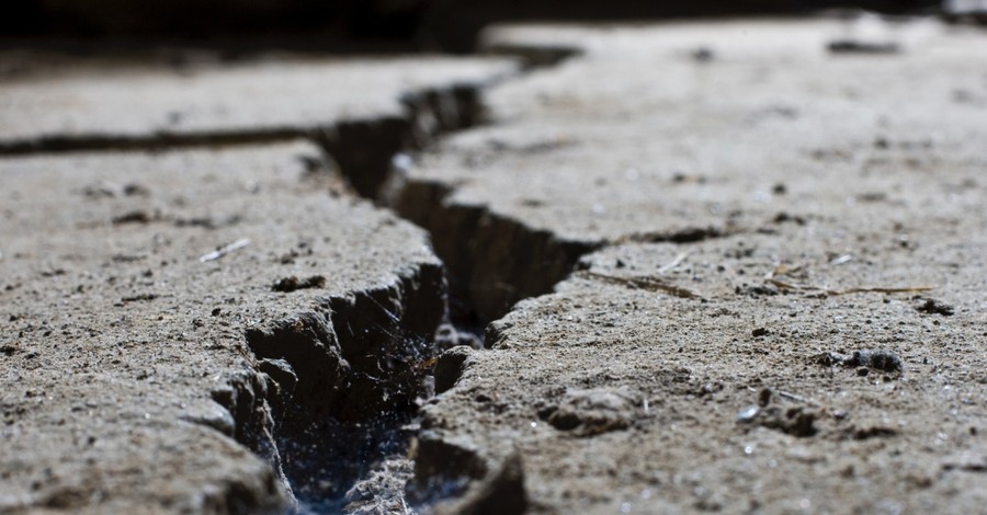 6.1 Magnitude Earthquake in Afghanistan Kills at Least 1,000 People