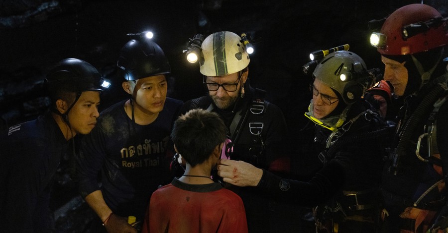 <em>Thirteen Lives</em> Will Reveal the ‘Miracle’ of 2018 Thai Cave Rescue, Ron Howard Says