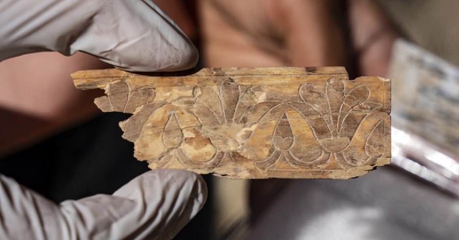 'Extraordinary Discovery': Archaeologists Unearth Ivory Referenced in 1 Kings, Amos