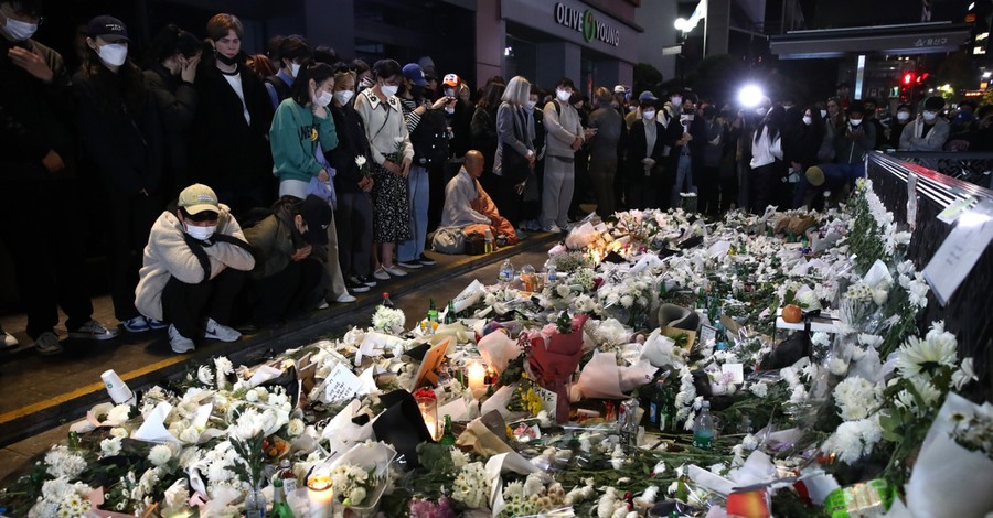 'Truly Disastrous': South Korea's President Declares National Week of Mourning after 153 Killed during Halloween Festival