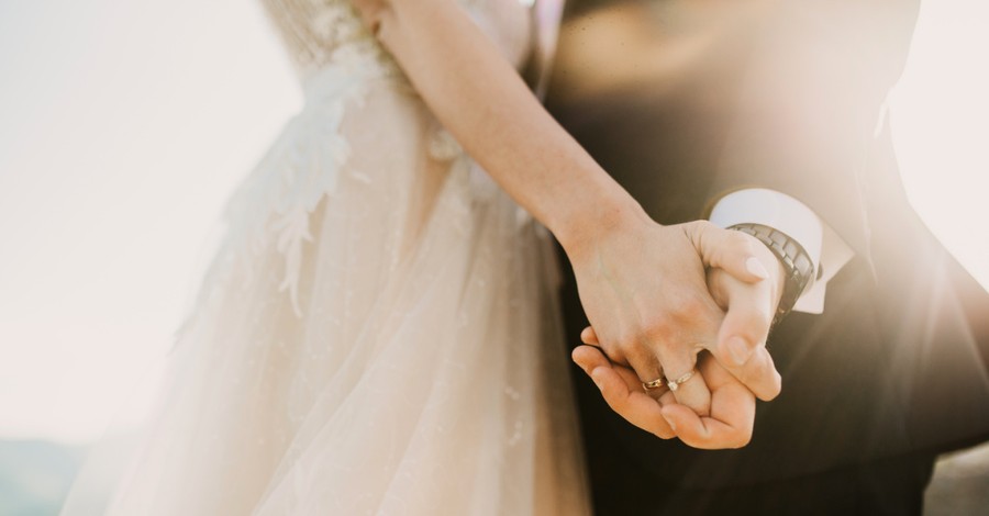 Marriage Is an Outdated Concept, Young Adults Say in New Poll