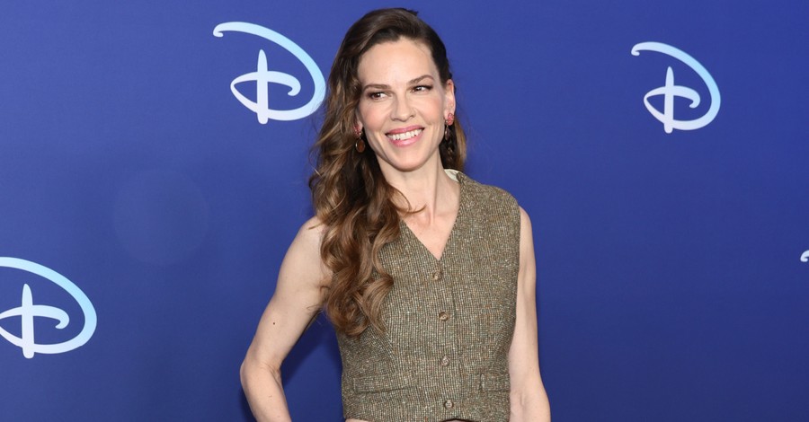 <em>Jesus Revolution</em> Filmmakers Announce New Film,&nbsp;<em>Ordinary Angels,&nbsp;</em>Starring Hilary Swank