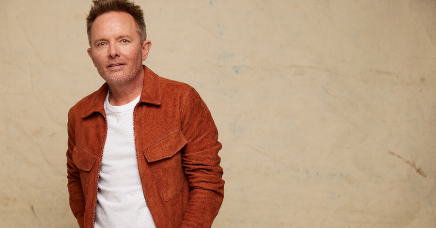 Chris Tomlin Honors Covenant Families during Concert, Sets up Fund: Let’s ‘Bless This School’