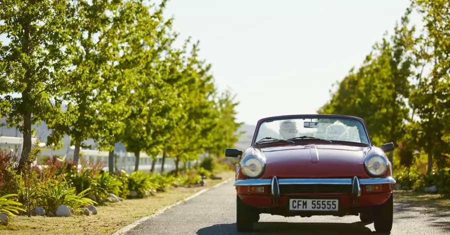 Porsche Apologizes for Removing 'Christ the King' Statue from Ad