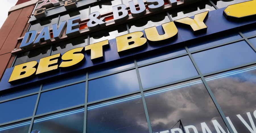 Geek Squad Employee Fired for Biblical Views on Marriage to Sue Best Buy