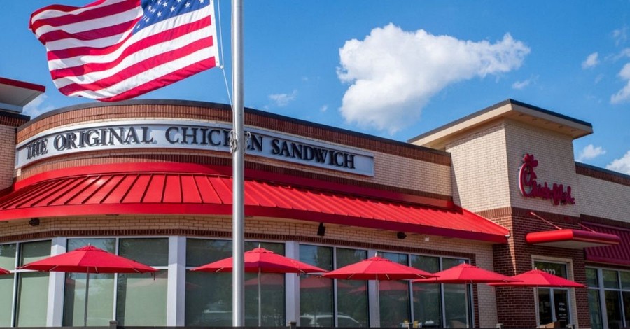 The ‘Chick-fil-A Paradox’: Slowest Drive-Thru but No. 1 in Customer Satisfaction, Report Finds
