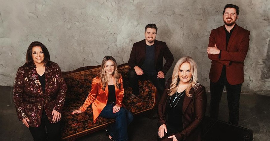 Karen Peck & New River Release New Version Of 'I Speak Jesus' + Announce Upcoming Album