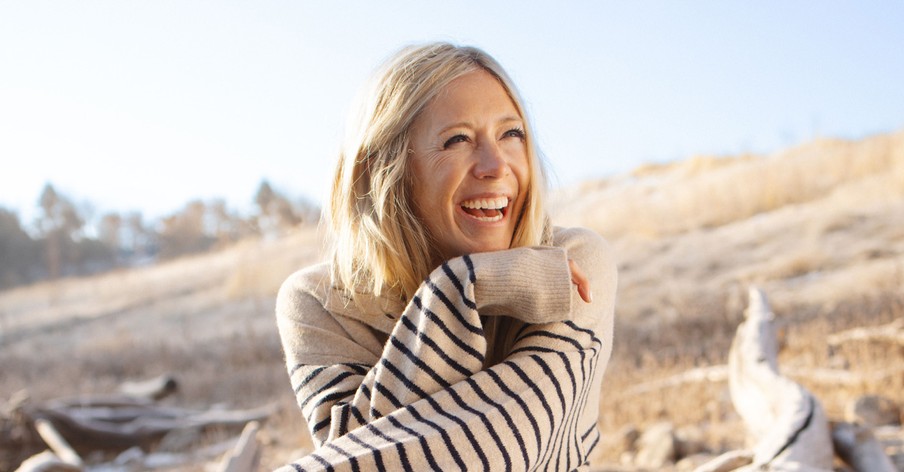 Singer-Songwriter Ellie Holcomb Announces New Album 'Far Country' Coming Sept 12th