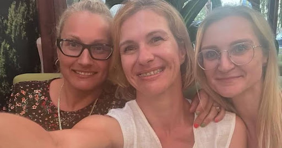She Hired a Private Detective and Found the Sisters She Never Knew She Had