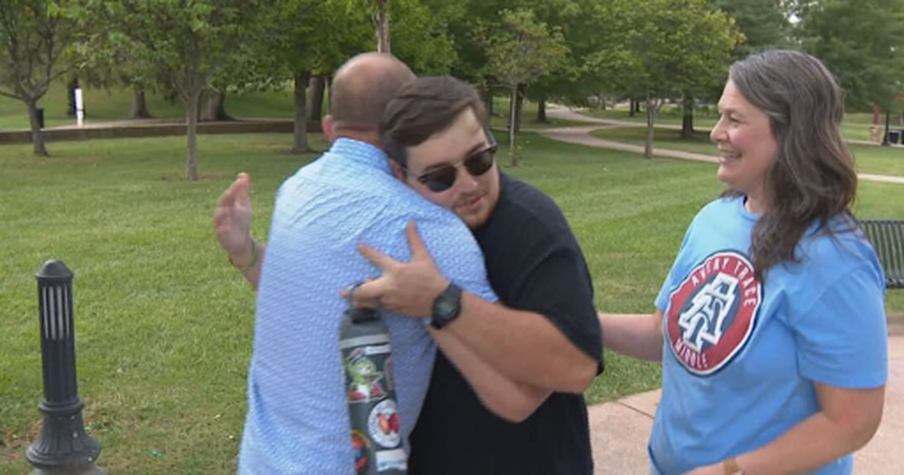 He Fell to the Ground in TJ Maxx and a Stranger Rushed to Help