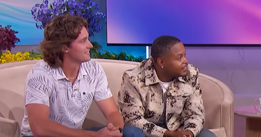 When a Graduation Photo Went to the Wrong House, Strangers Became Family