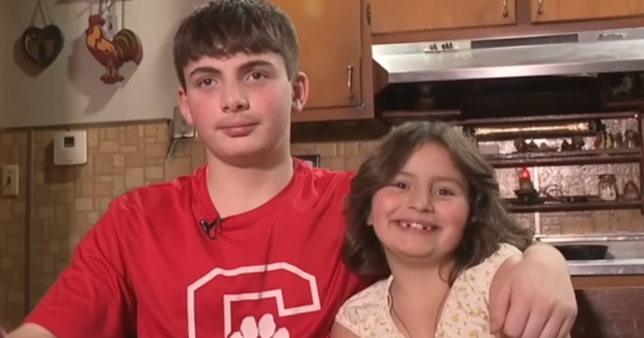 Siblings Are Heroes After Saving Their Bus Driver and Keeping the Other Kids Calm