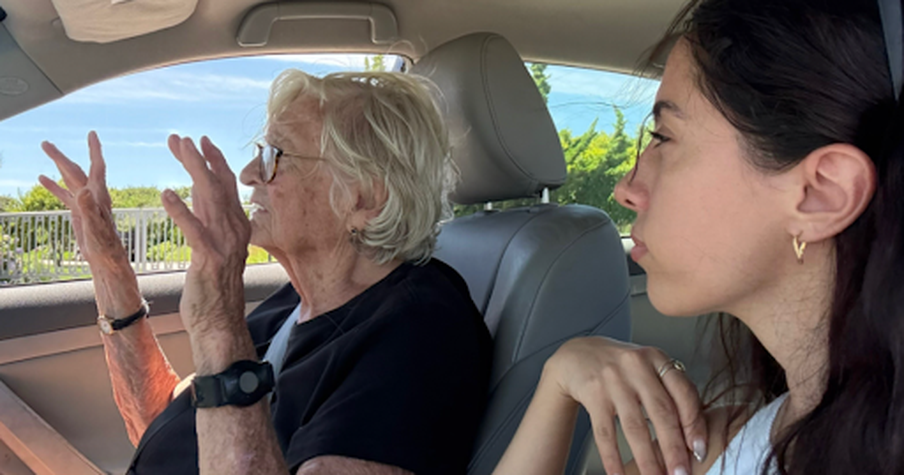 She Found a Lost Wallet on the Subway, Not Knowing How Returning it Would Change Her Life