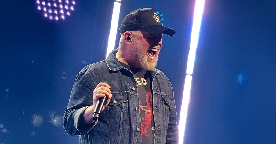 MercyMe Delivers a Powerful Night of Worship on the Wonder + Awe Tour