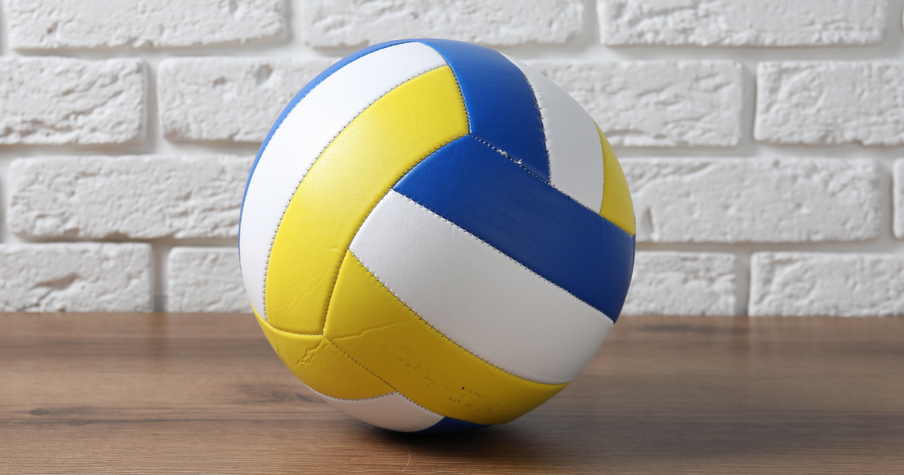 High School Students Form Special Bond With Seniors Through Chair Volleyball Games