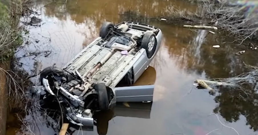Quick-Thinking Good Samaritans Rescue Three Teens From Flipped Car After They Were Run Off the Road