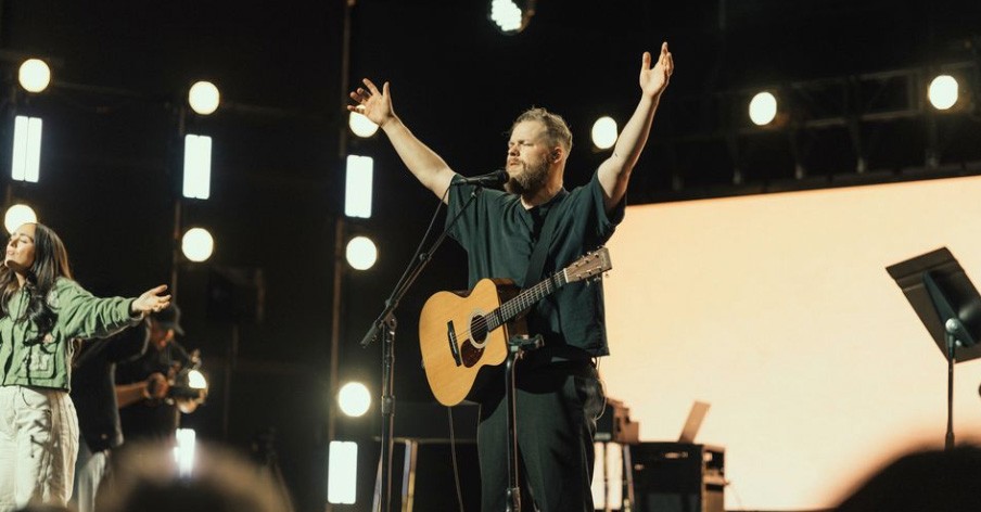 Bethel Music's Garett and Kate Serban Release New Single 'How Amazing (LIVE)'