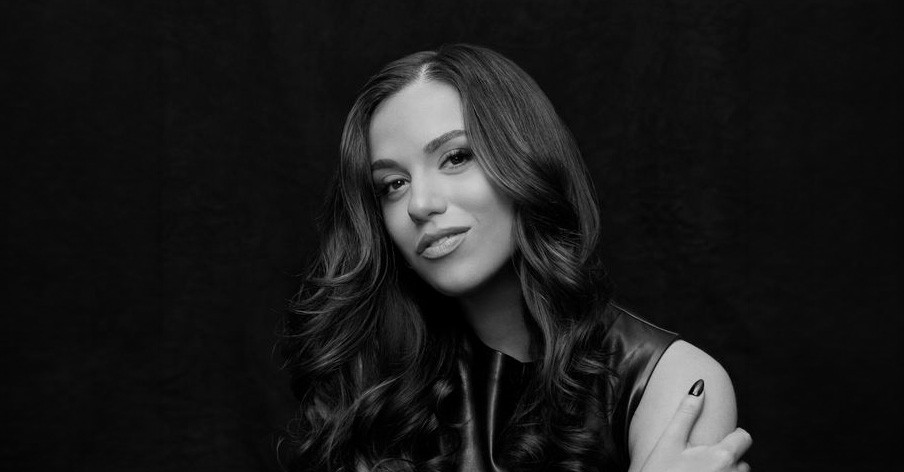 Megan Woods Announces Self-Titled Album Arriving October 9