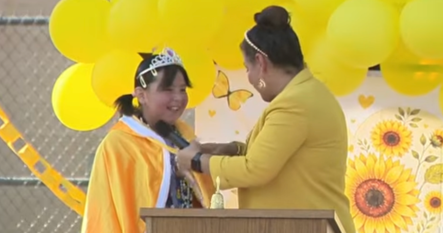 Third Grader Finishes Cancer Treatment and Returns to School for a ‘Victory Parade’ Filled With Cheers
